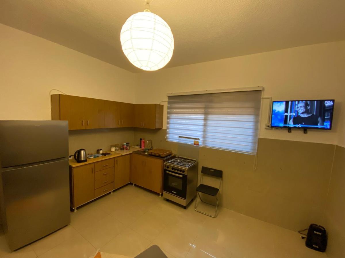 Horses House Apartamento Karak Exterior foto